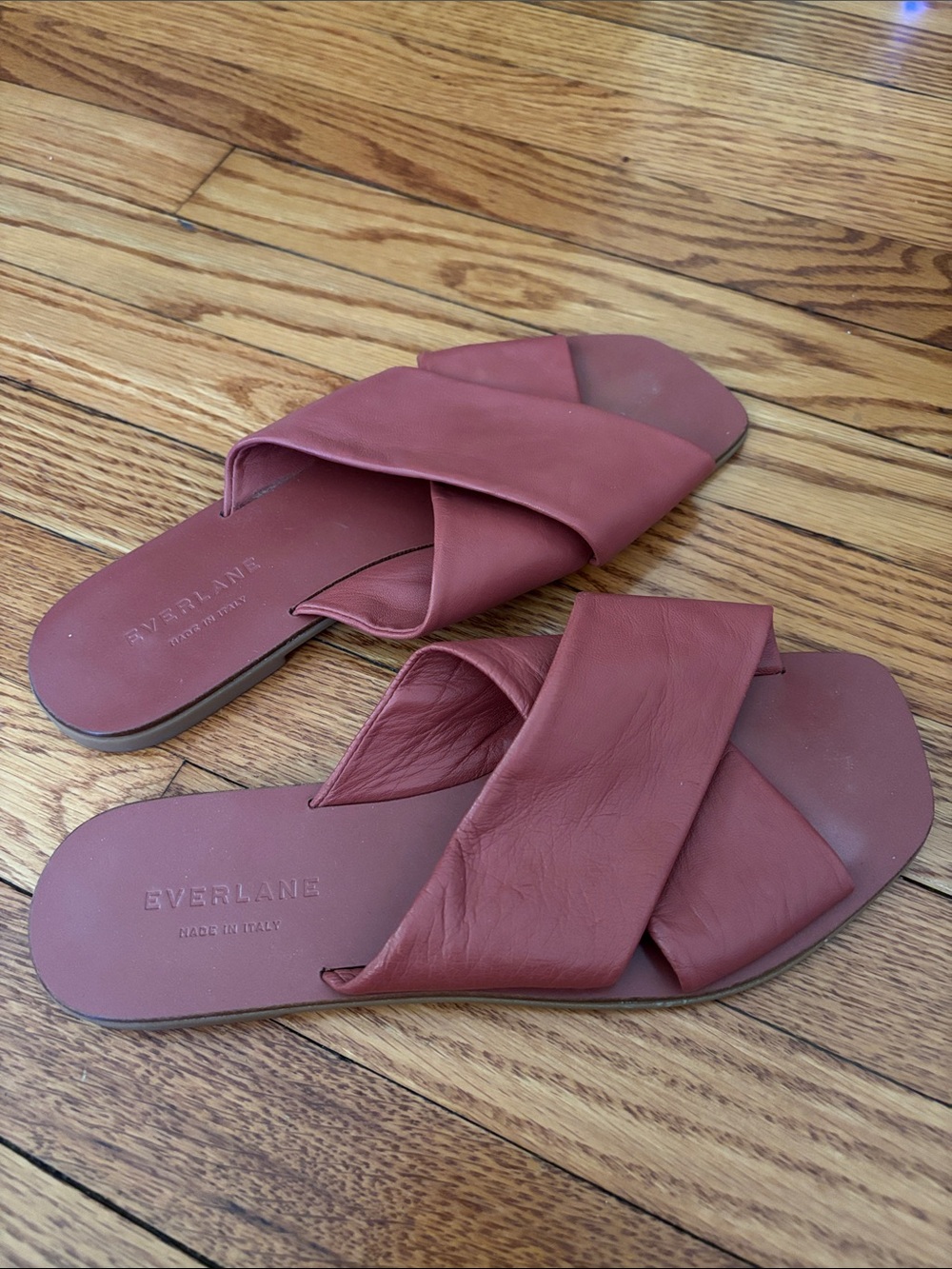 Everlane Women's Rose Leather Crisscross Slide Sandals